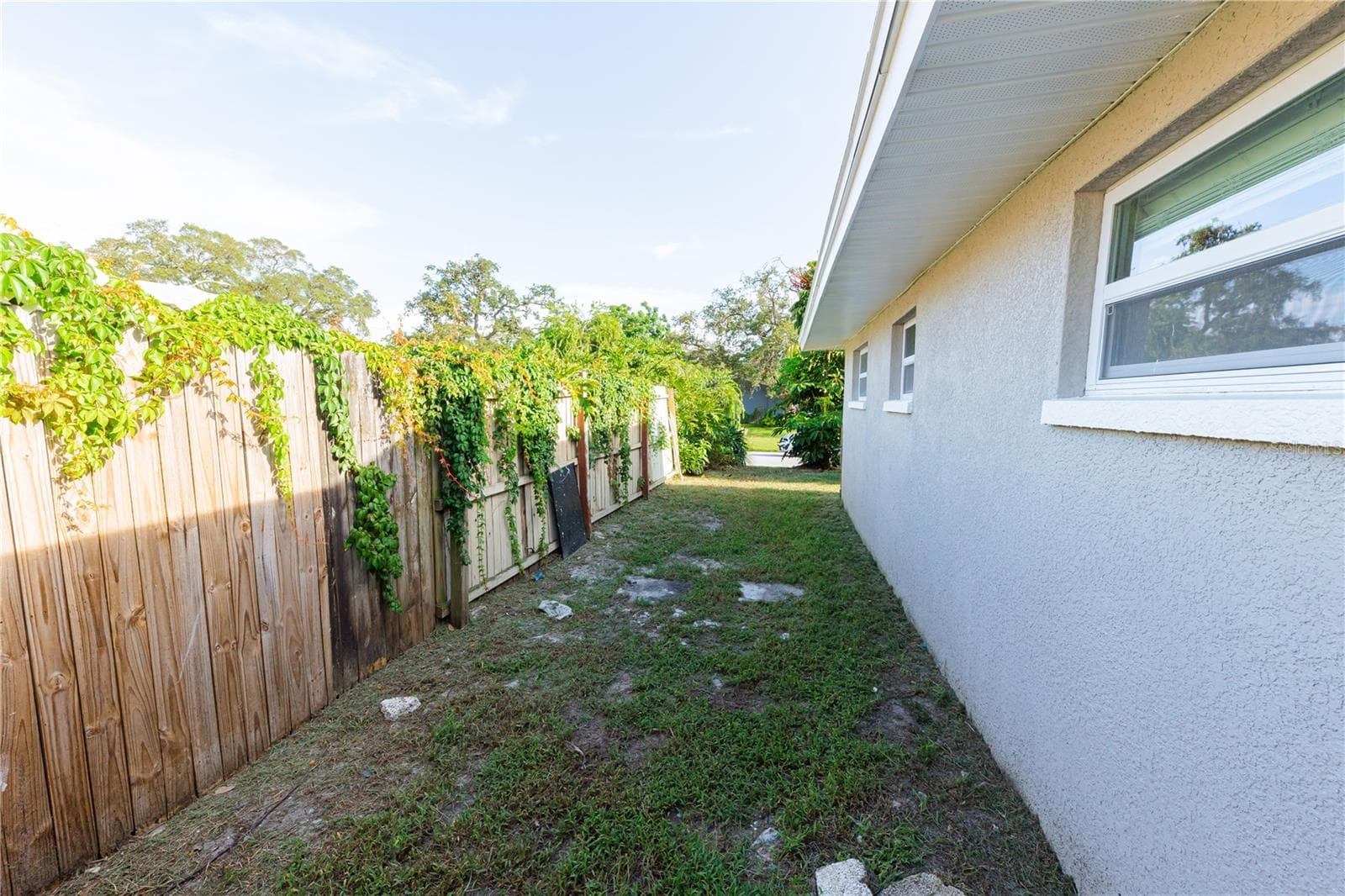 Single Family Residence at 1574 SOUVENIR DR, CLEARWATER, photo 22 of 99