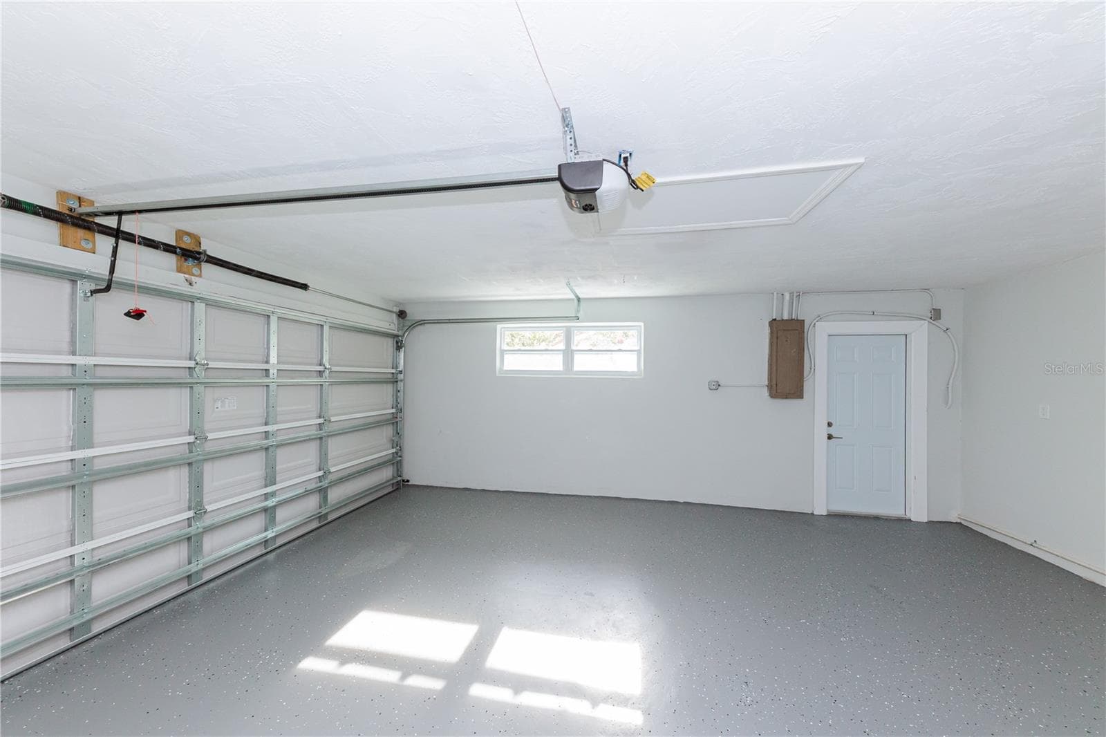 Single Family Residence at 1574 SOUVENIR DR, CLEARWATER, photo 26 of 99