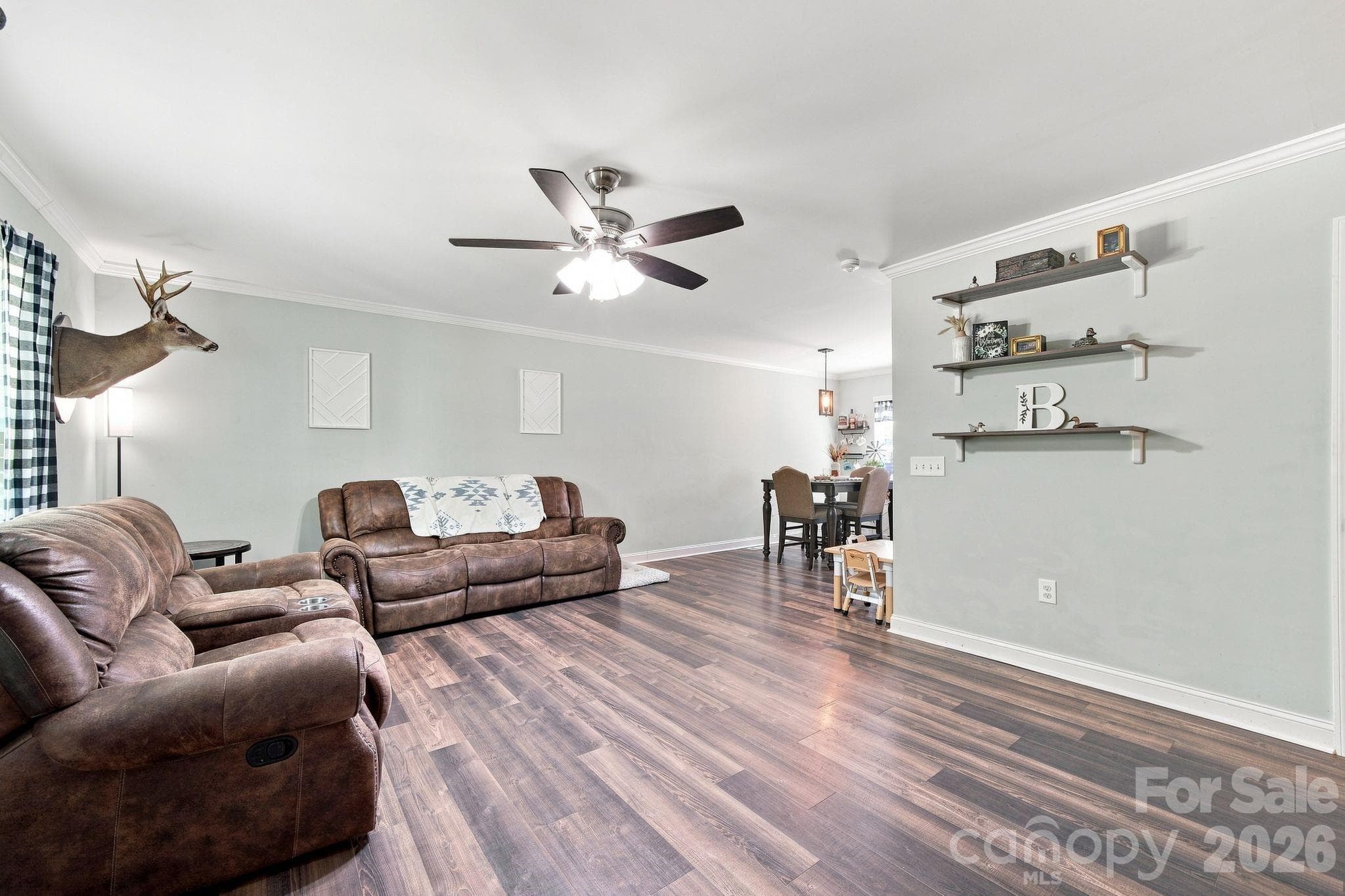 Single Family Residence at 1364 Stroupe Road, Lancaster, photo 5 of 30