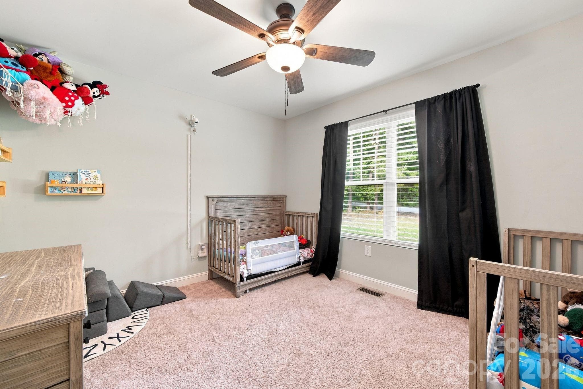 Single Family Residence at 1364 Stroupe Road, Lancaster, photo 21 of 30