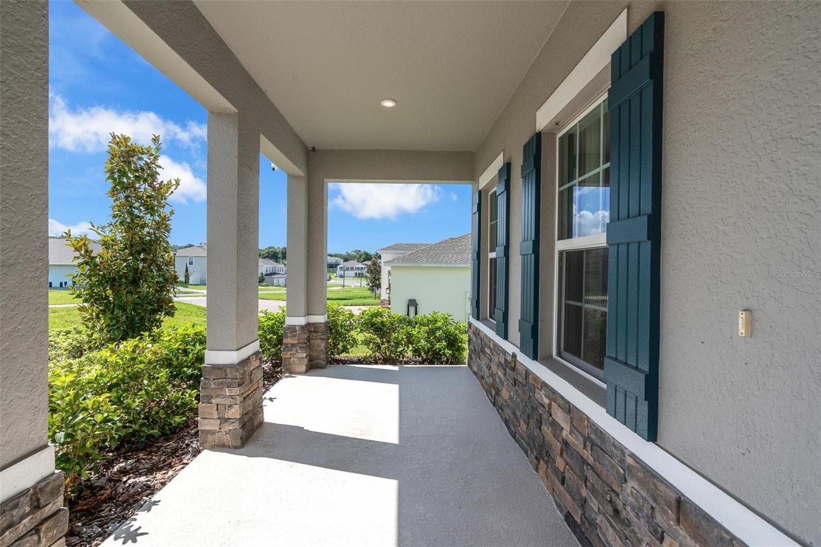 Single Family Residence at 3009 ROBLES RD, CLERMONT, photo 2 of 84