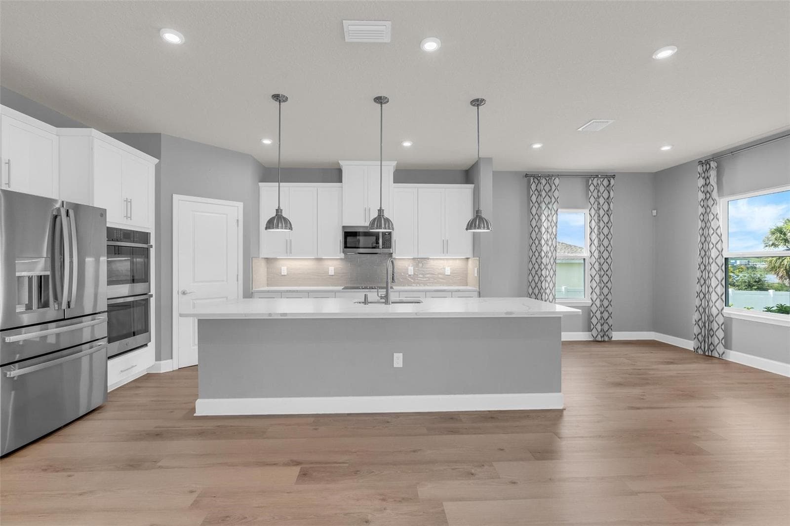 Single Family Residence at 3009 ROBLES RD, CLERMONT, photo 12 of 84