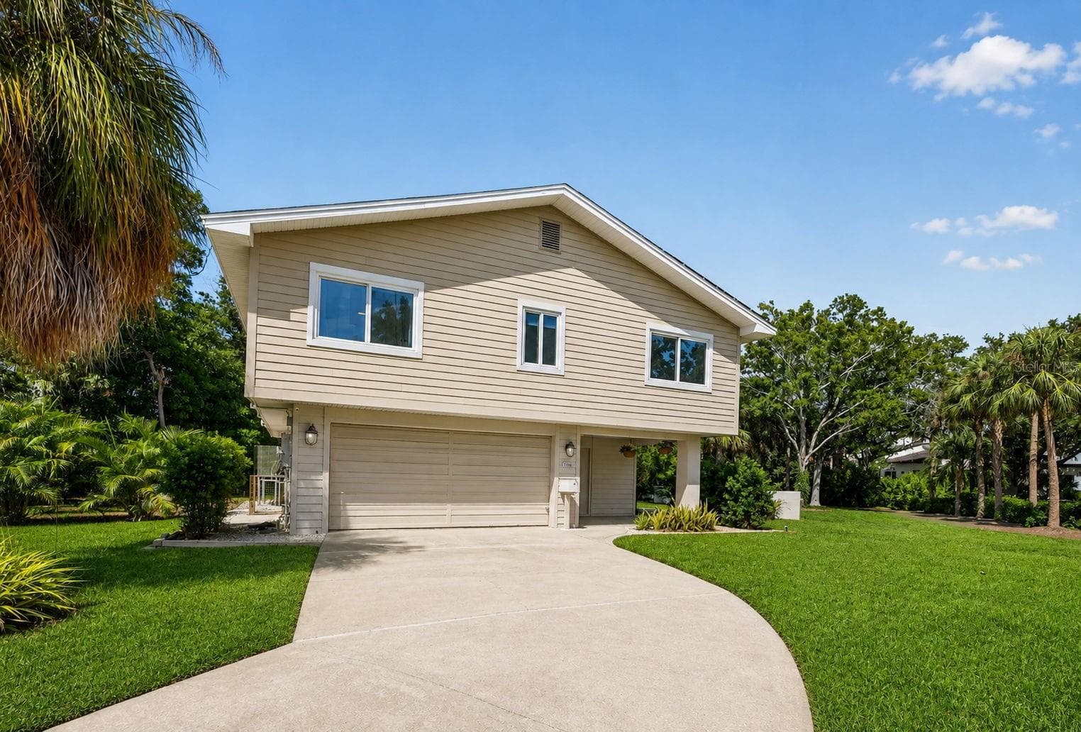 Single Family Residence at 1300 PLEASANT WAY S, ST PETERSBURG, photo 2 of 48