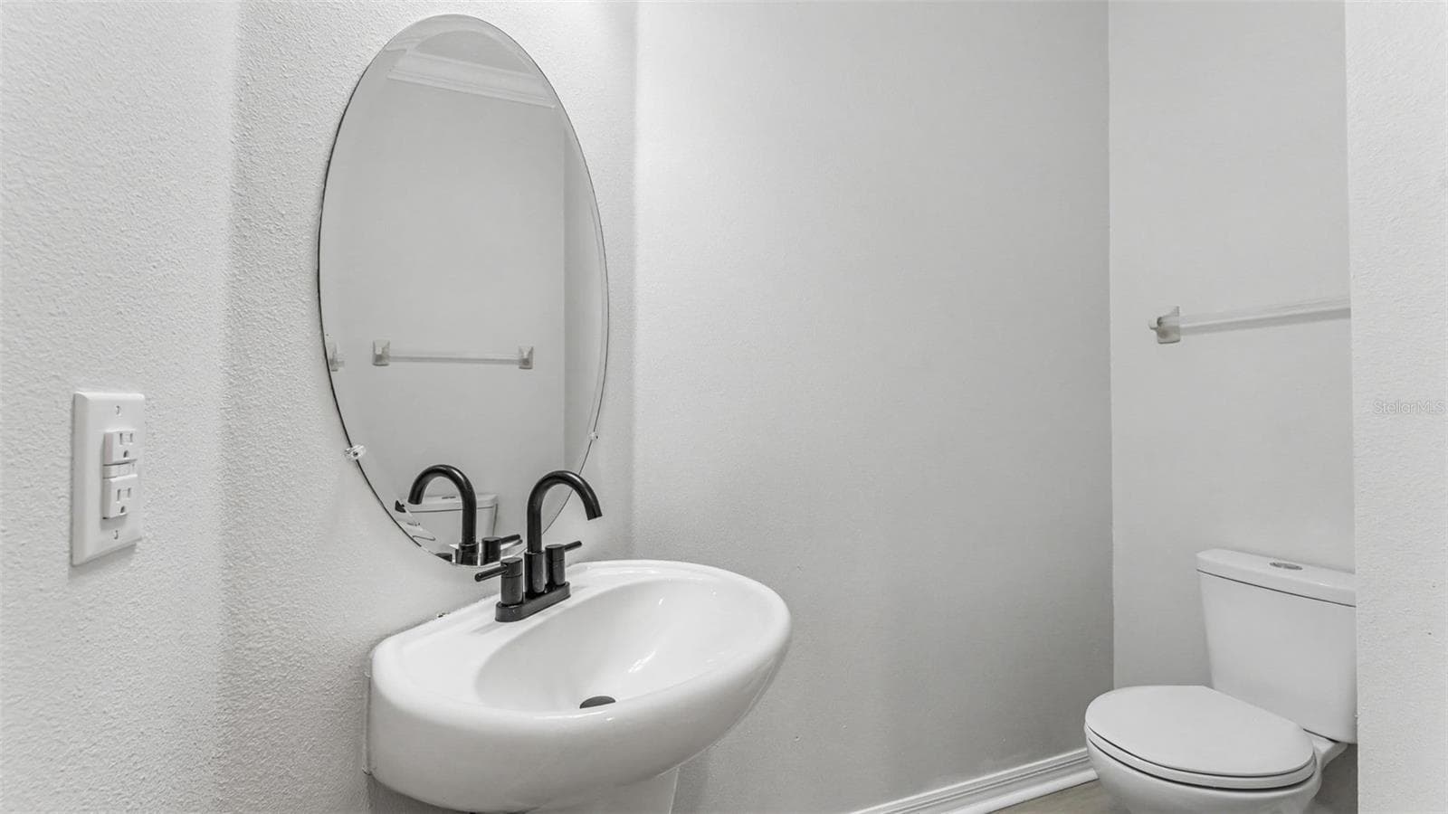 Townhouse at 1126 CHERVIL DR, POINCIANA, photo 6 of 41