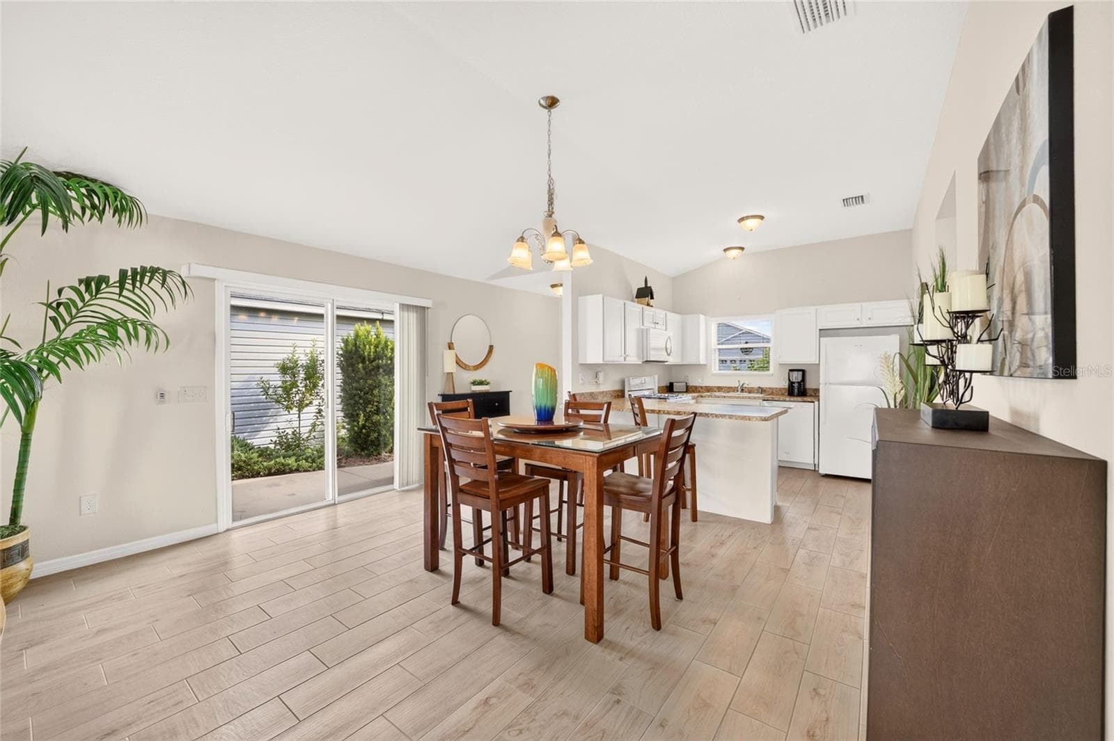 Villa at 5844 MARSH CT, THE VILLAGES, photo 15 of 37
