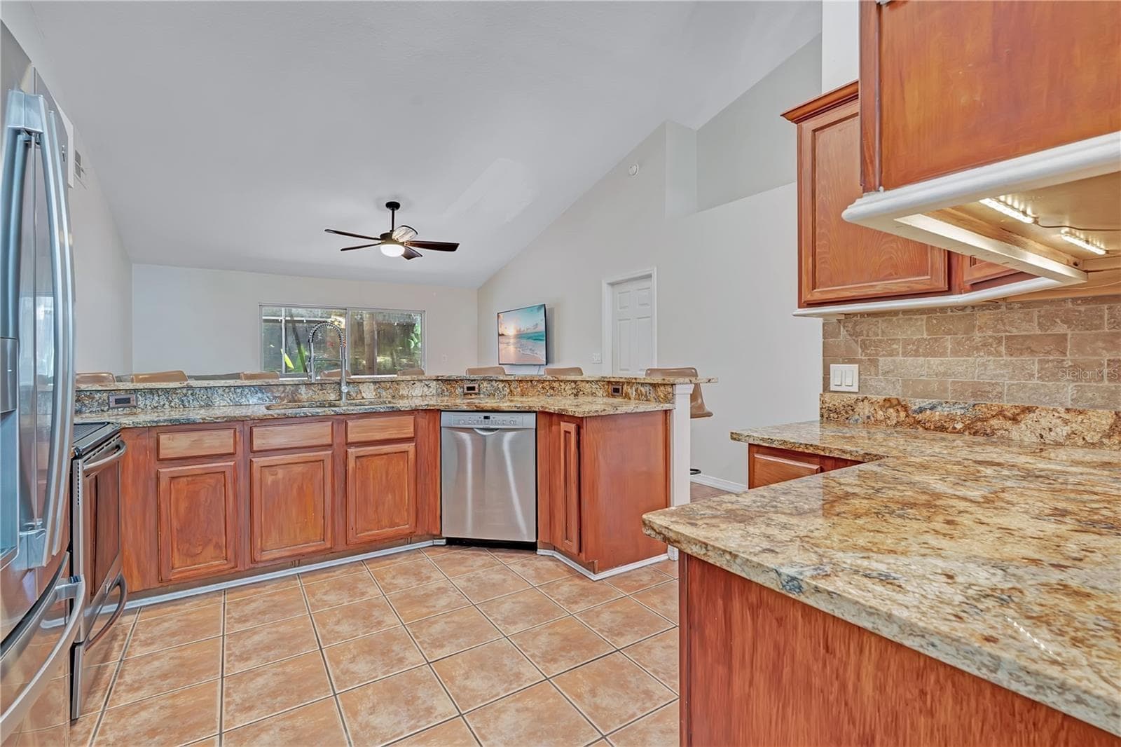 Open Kitchen - 836 ELM FOREST DR, MINNEOLA