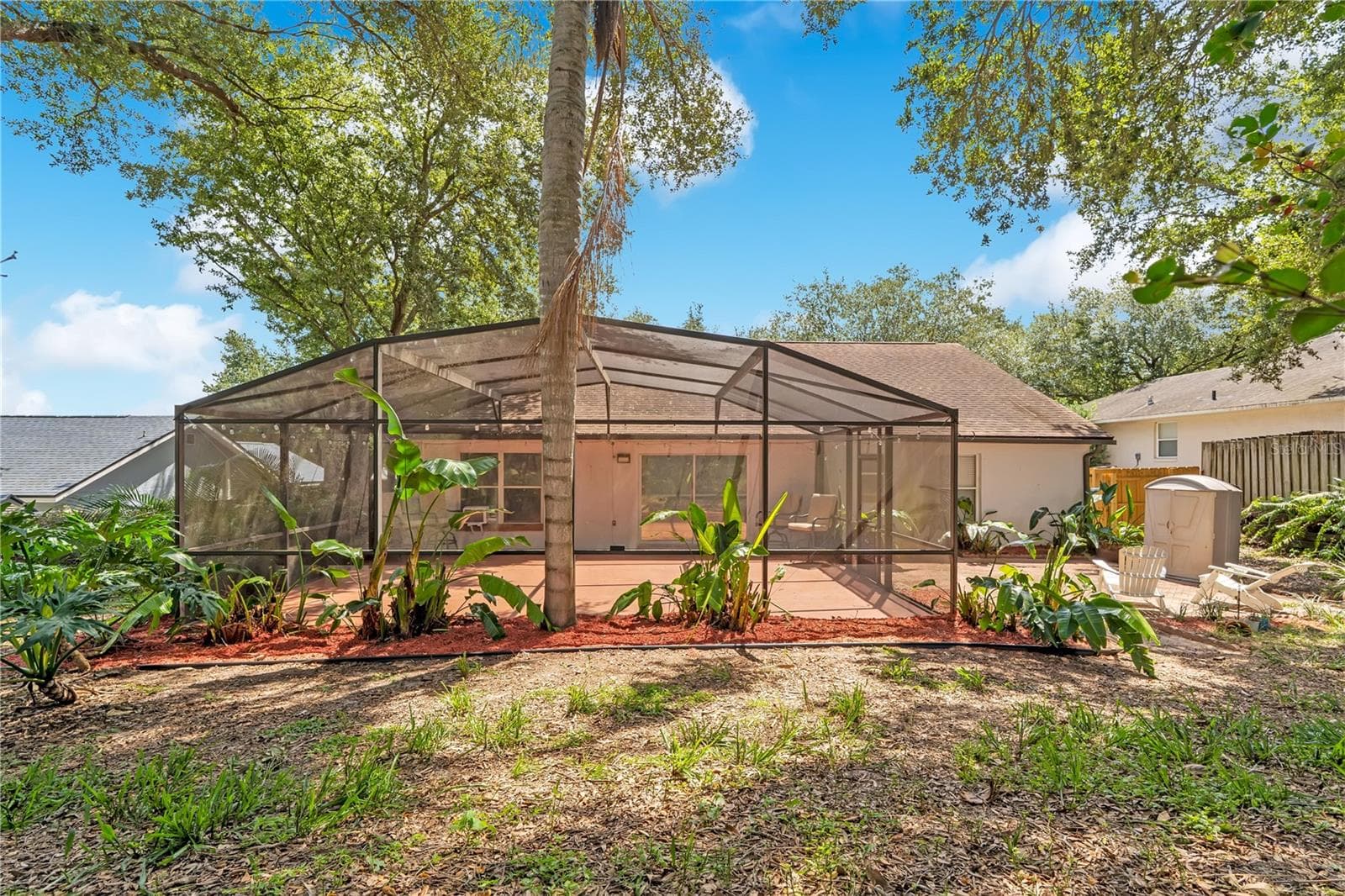 Back of Home - 836 ELM FOREST DR, MINNEOLA
