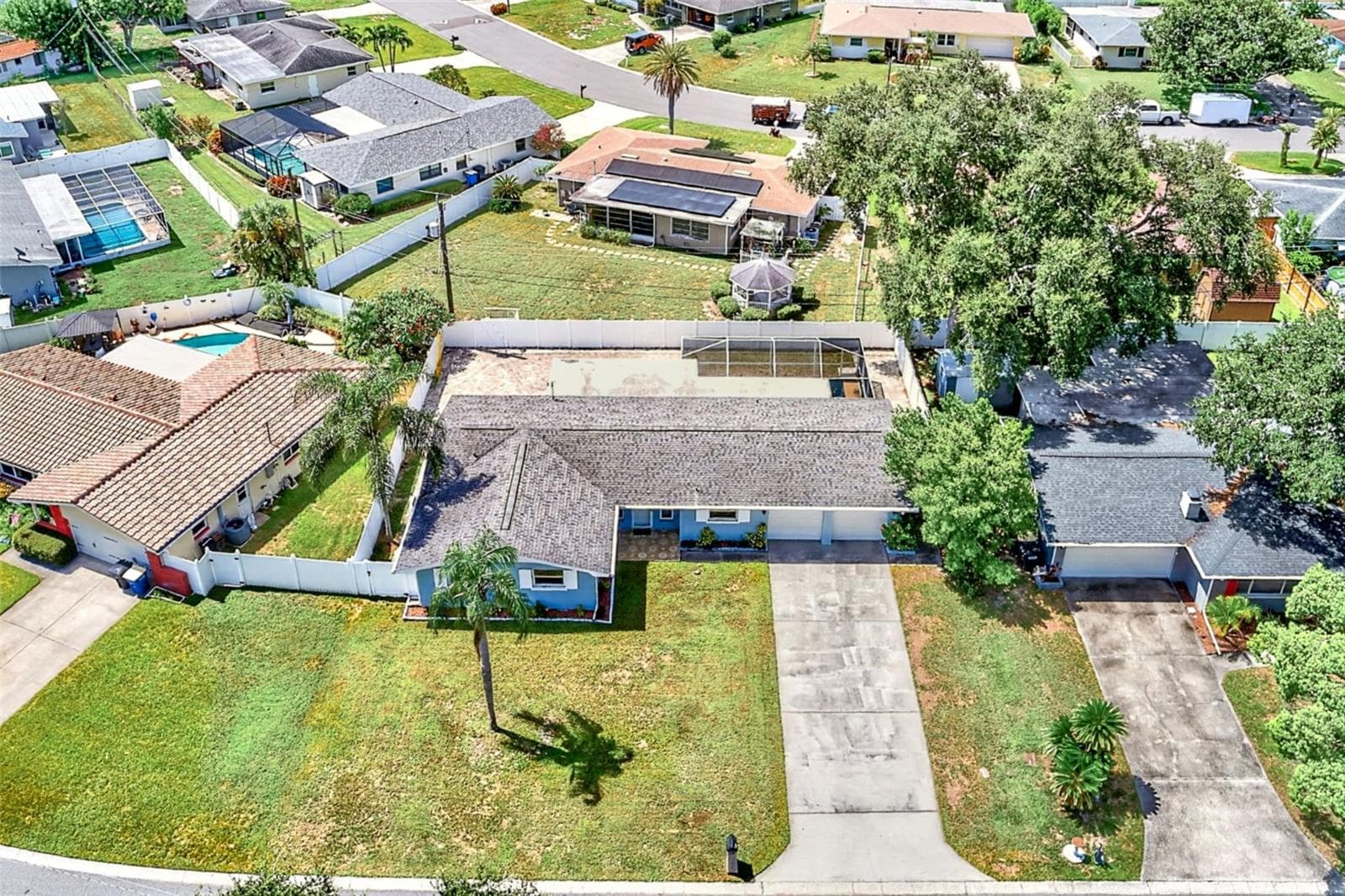 Single Family Residence at 2165 CAMPUS DR, CLEARWATER, photo 41 of 45