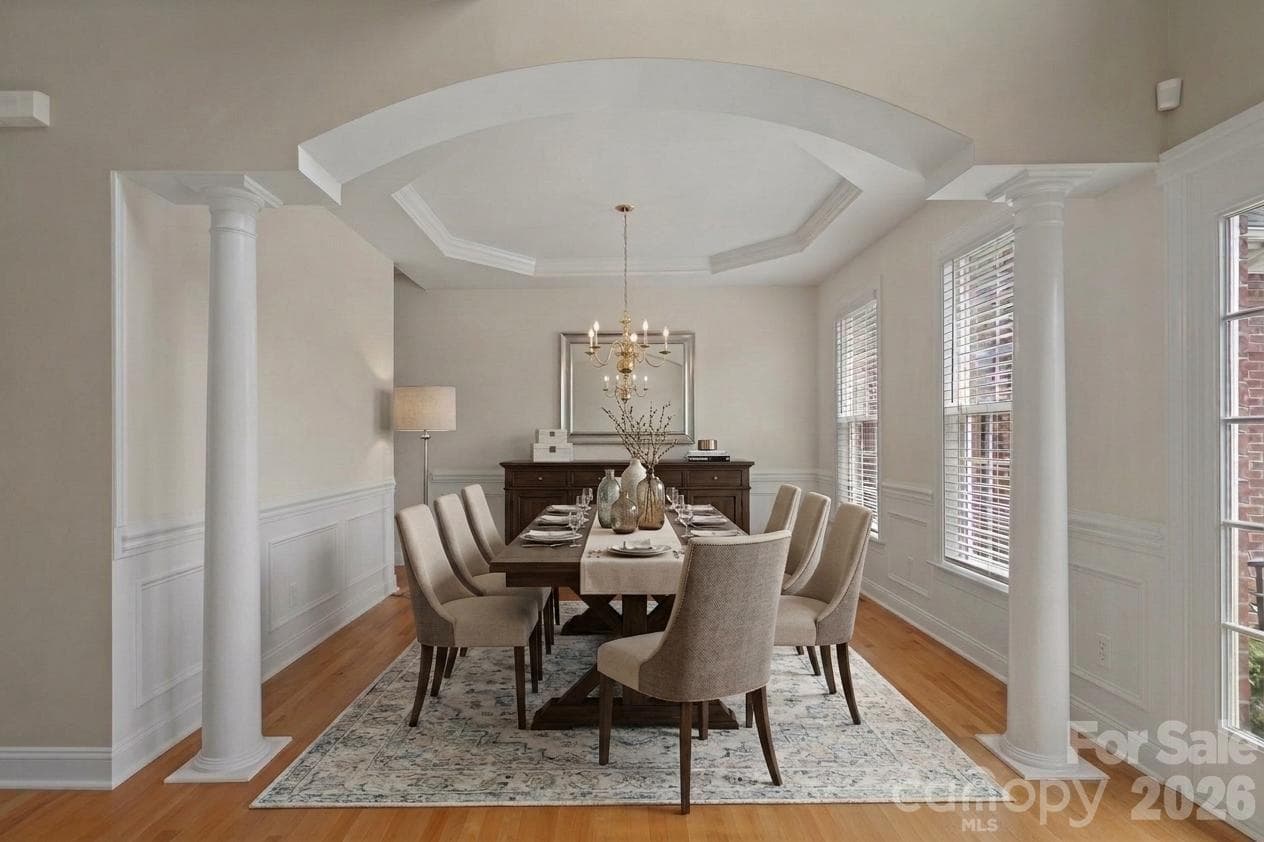 Virtual staging of dining area - Huntersville