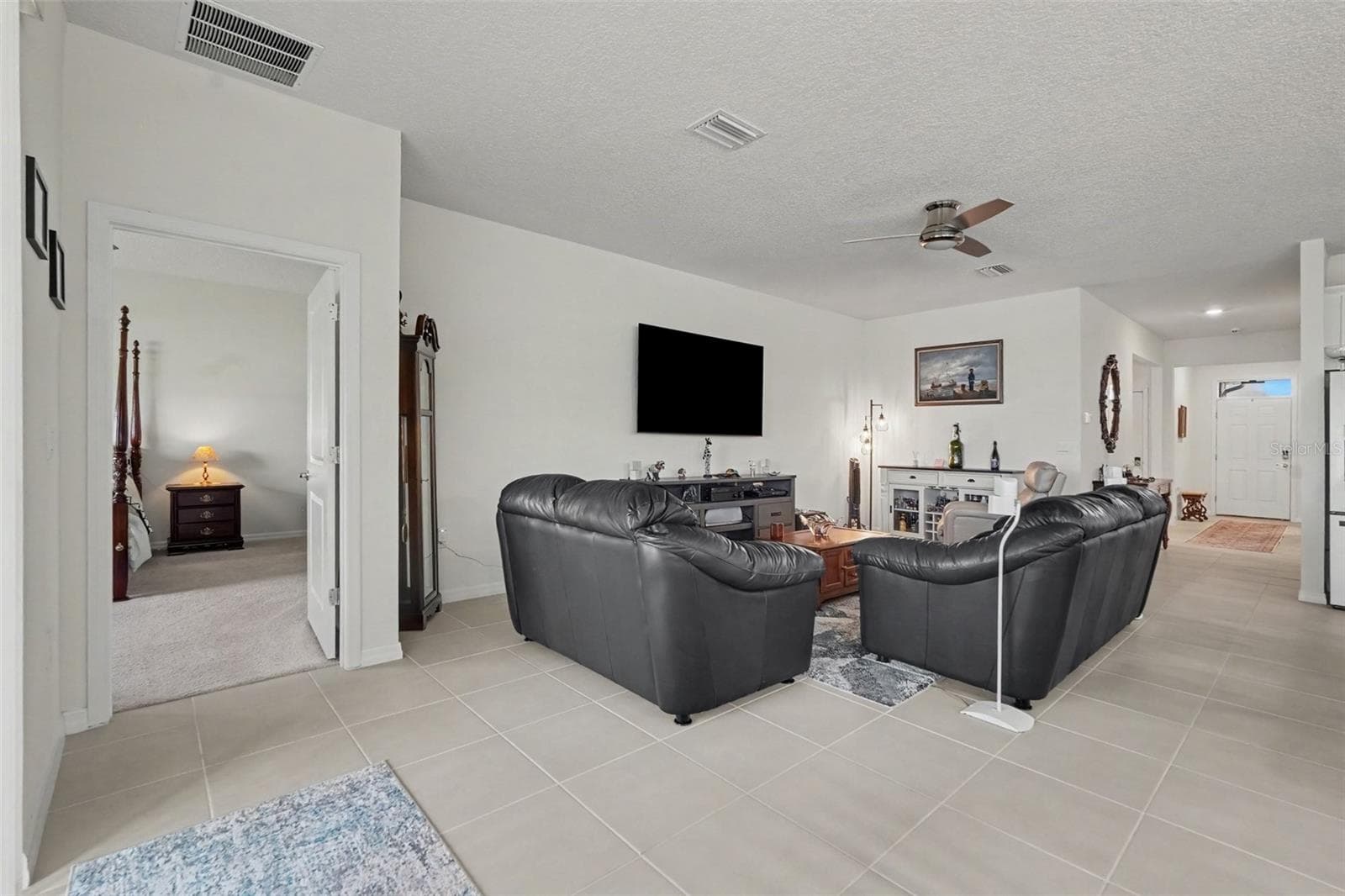 Single Family Residence at 38387 SPRINGHEAD LN, ZEPHYRHILLS, photo 10 of 26