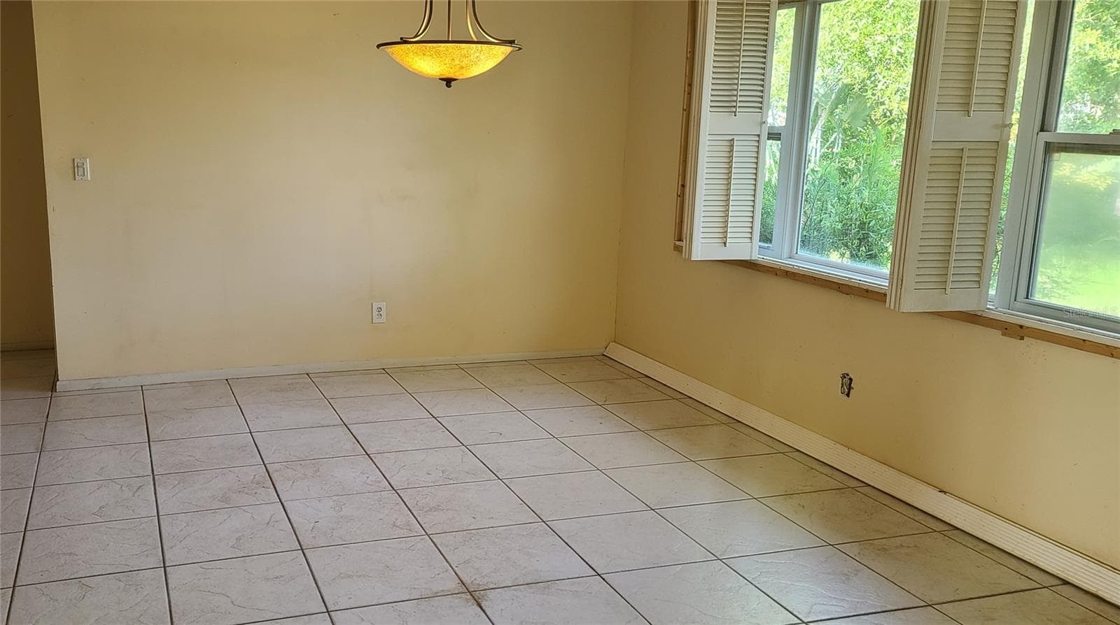 living Room - 8665 MOCKINGBIRD LN, SEMINOLE