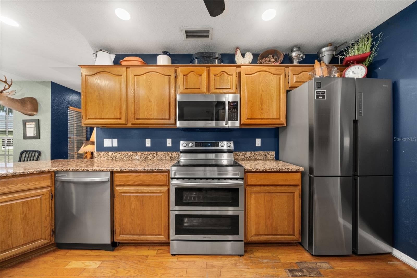 Single Family Residence at 510 EDGEWOOD DR, FORT MEADE, photo 11 of 43