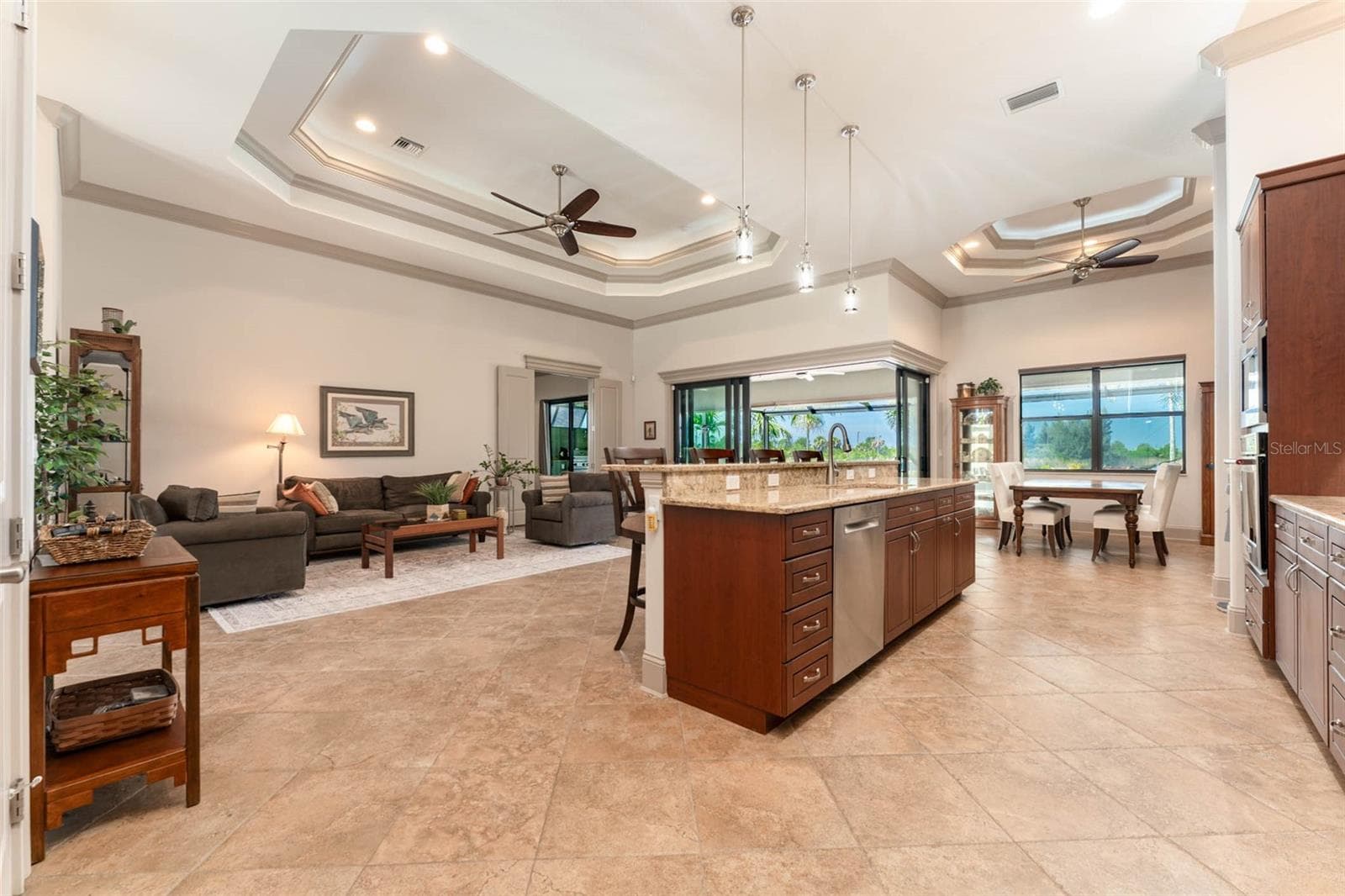 Single Family Residence at 10650 POUGHKEEPSIE CIR, PORT CHARLOTTE, photo 4 of 70