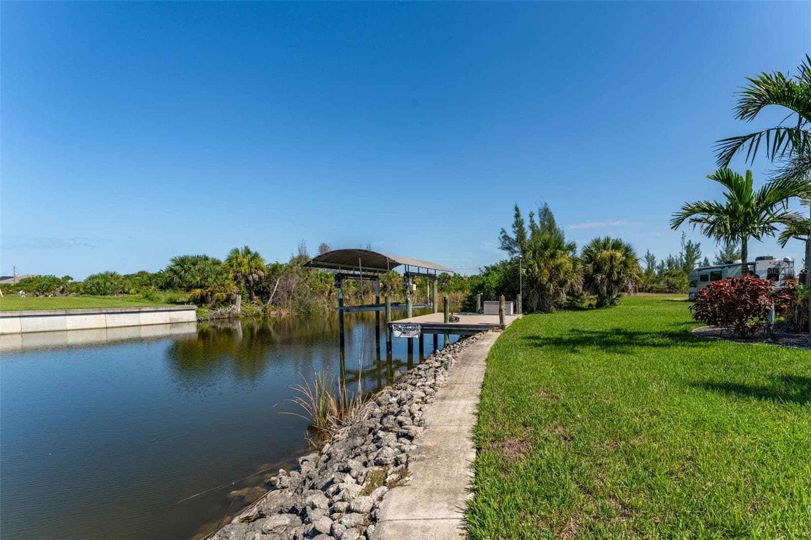 Single Family Residence at 10650 POUGHKEEPSIE CIR, PORT CHARLOTTE, photo 57 of 70