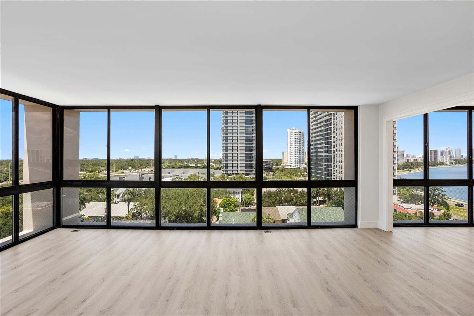 Condominium at 3301 BAYSHORE BLVD #1101E, TAMPA, photo 7 of 56