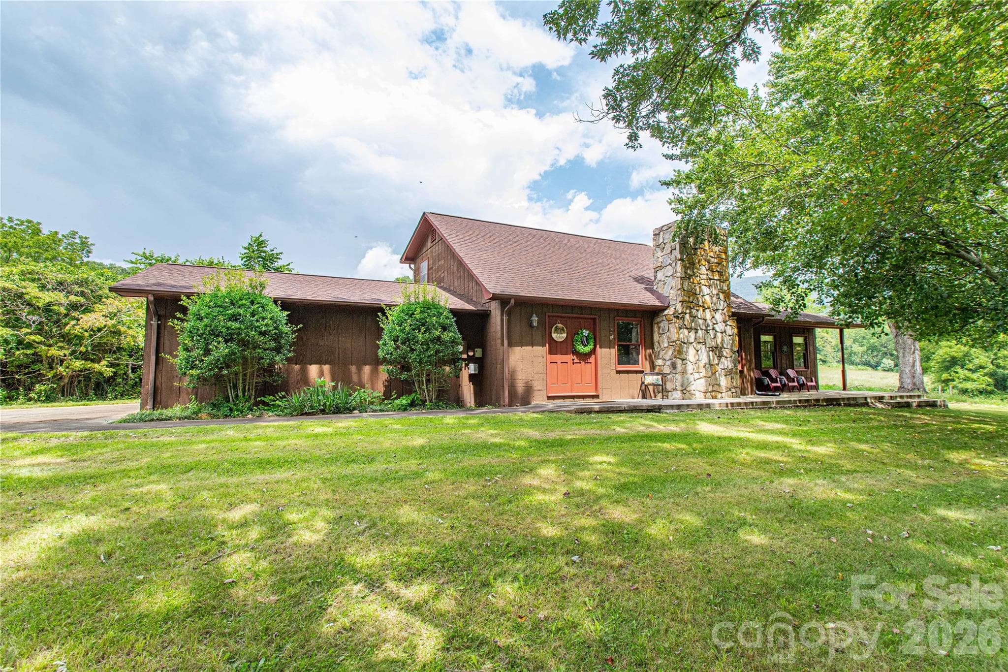 Fully updated house - 132 Hurd Road, Canton