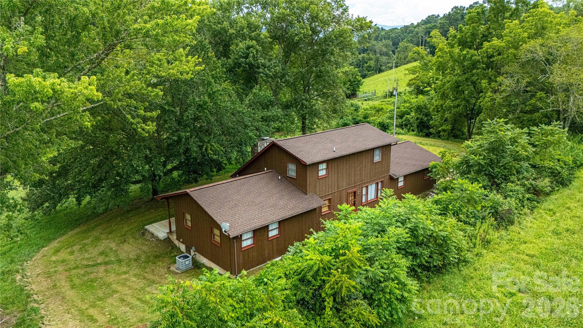Very private setting for th ehouse - 132 Hurd Road, Canton