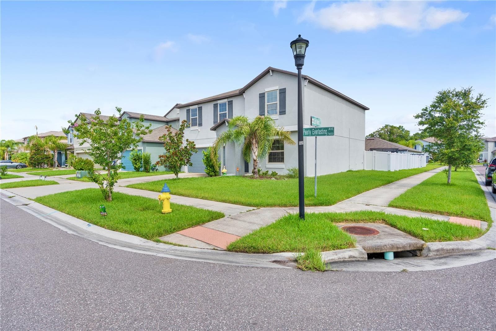 Single Family Residence at 7420 PEARLY EVERLASTING AVE, TAMPA, photo 4 of 48