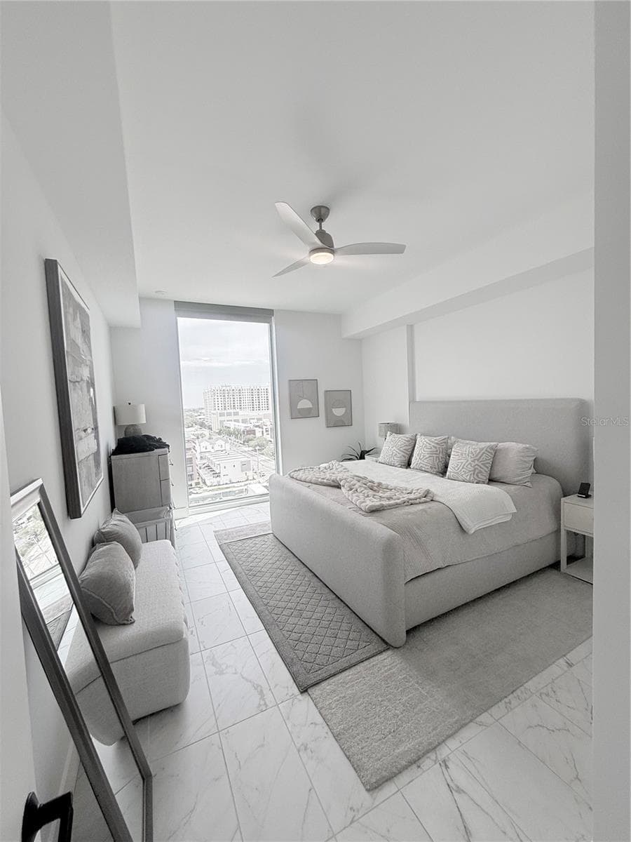 Condominium at 777 3RD AVE N #1007, ST PETERSBURG, photo 15 of 34