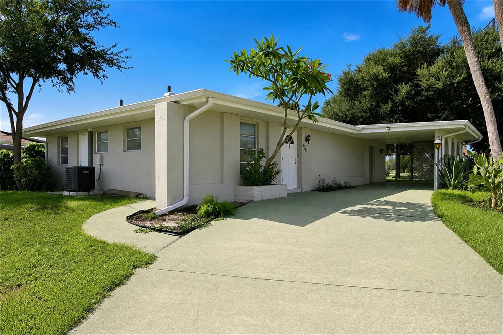 Single Family Residence at 8381 FAY AVE, NORTH PORT, photo 7 of 34