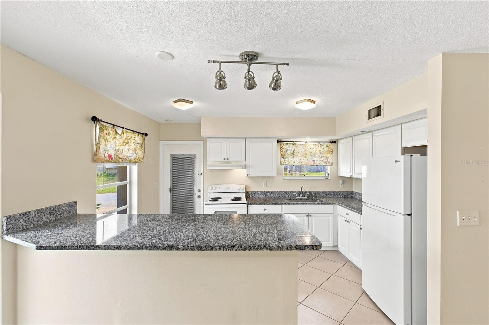 Single Family Residence at 8381 FAY AVE, NORTH PORT, photo 14 of 34