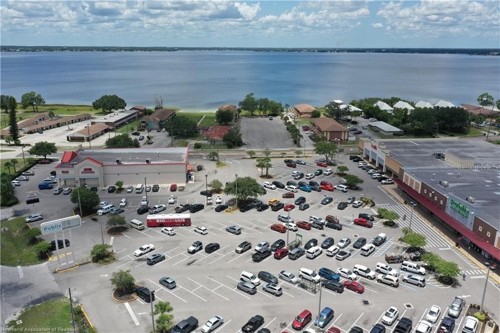 Quadruplex at 1001 LAKEVIEW DR, SEBRING, photo 14 of 16