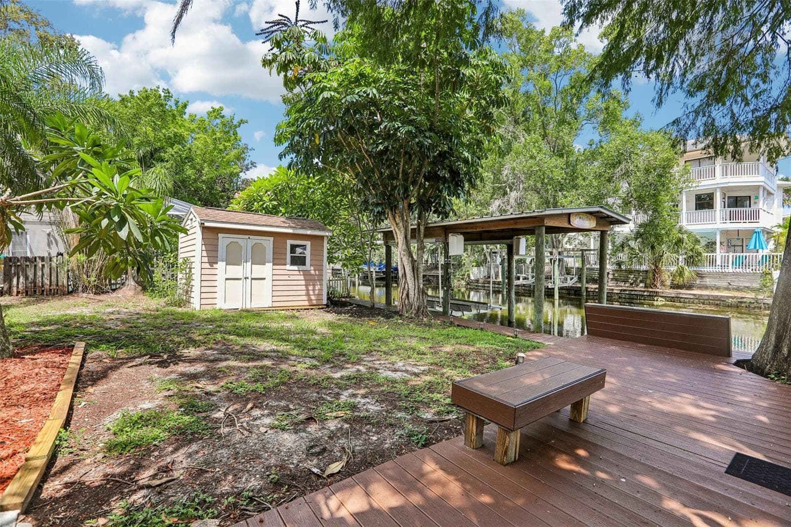 Boat lift and canal to Tarpon Lake - 3131 N CANAL DR, PALM HARBOR