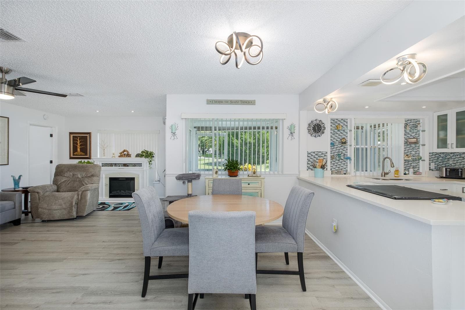 Single Family Residence at 11210 ELDERBERRY DR, PORT RICHEY, photo 18 of 39