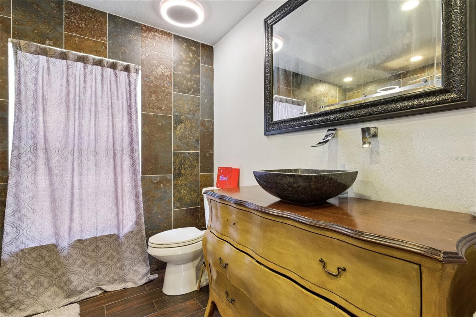 Primary Bathroom - 939 CLOVERLEAF BLVD, DELTONA