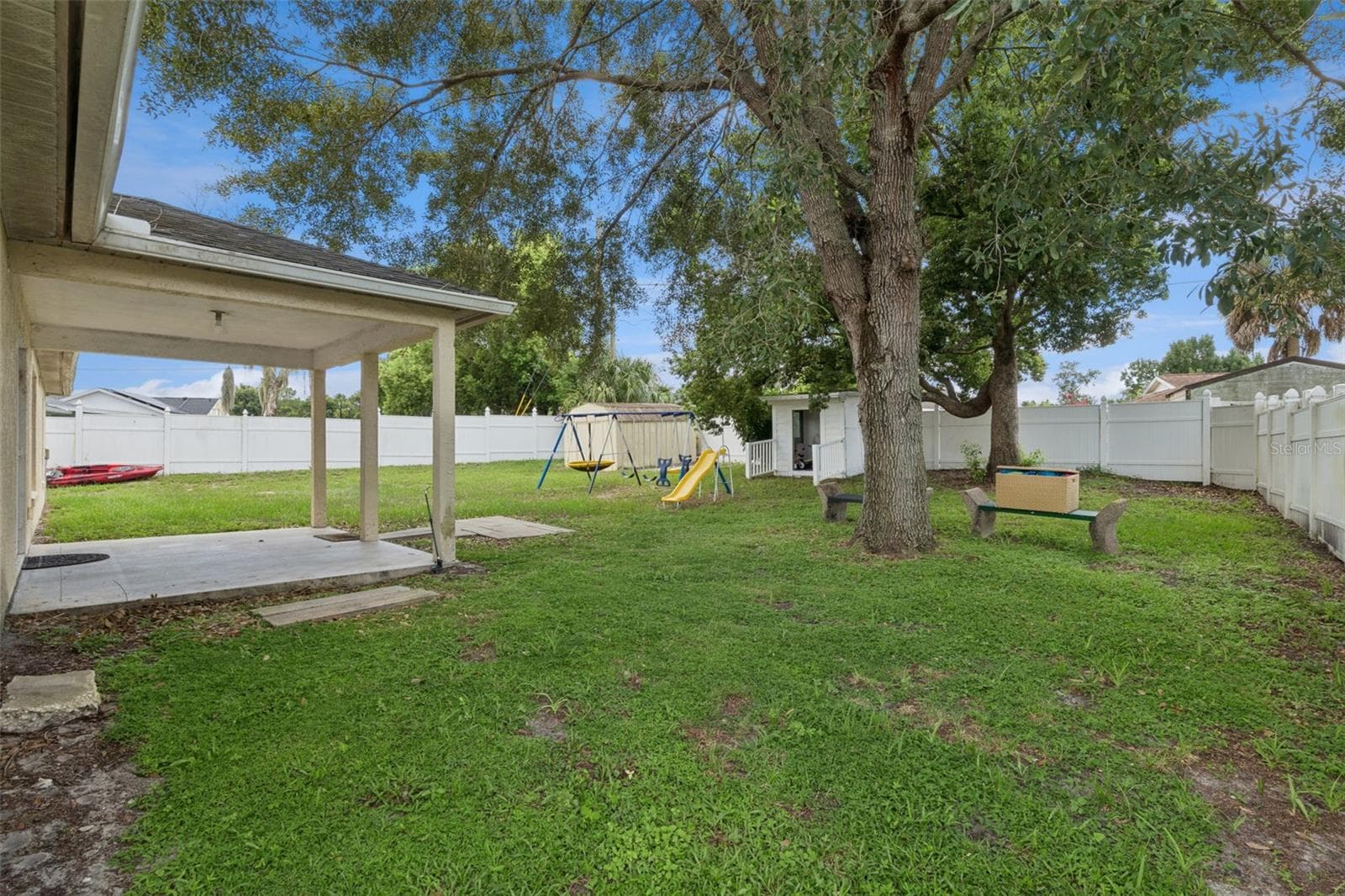Backyard - 939 CLOVERLEAF BLVD, DELTONA