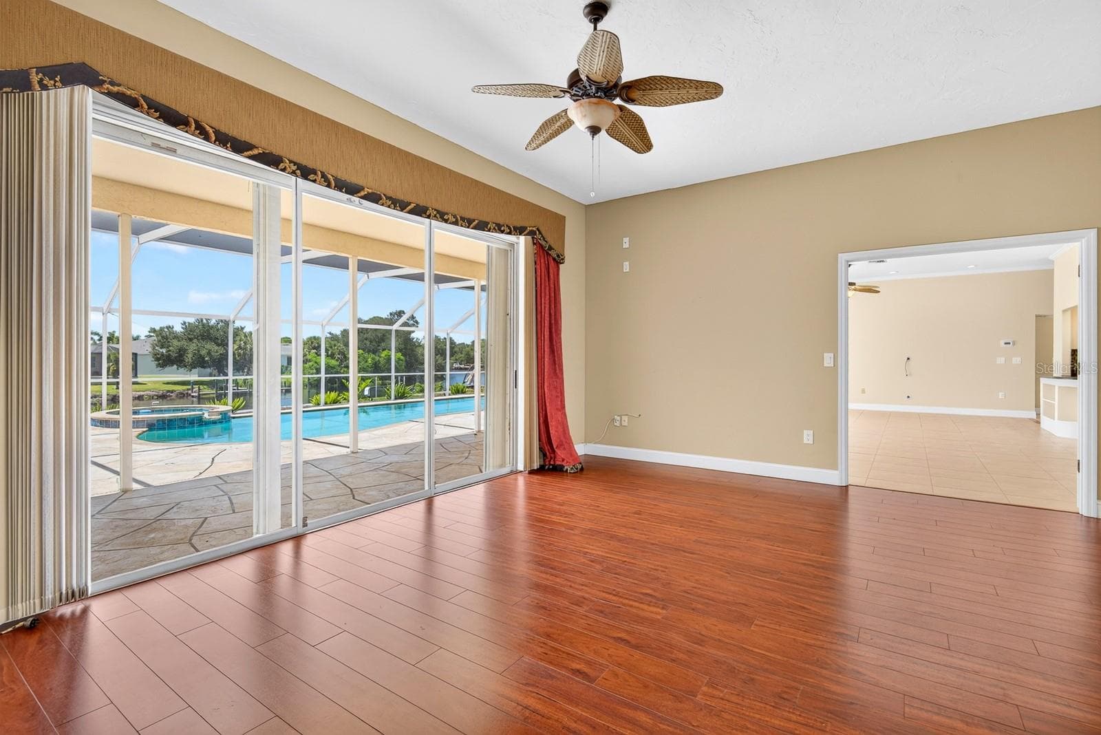 master bedroom - 5410 61ST ST E, BRADENTON