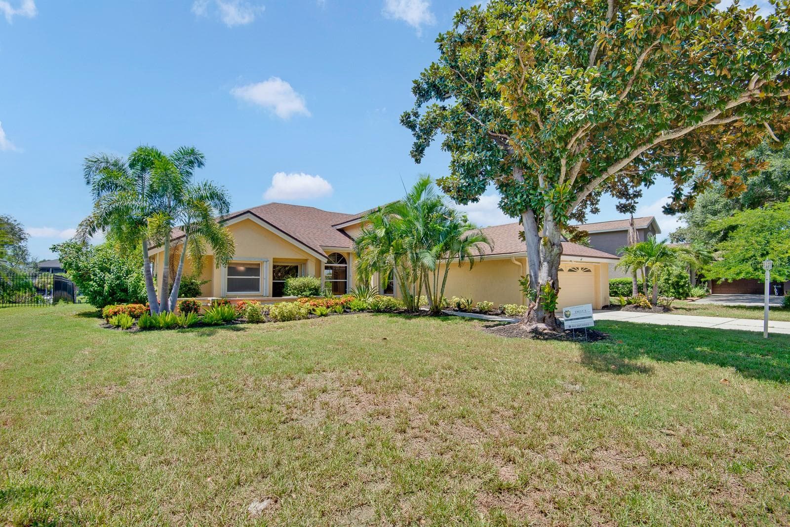 front view - 5410 61ST ST E, BRADENTON