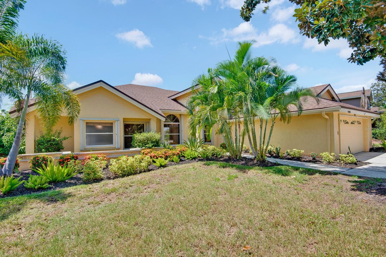 front view - 5410 61ST ST E, BRADENTON