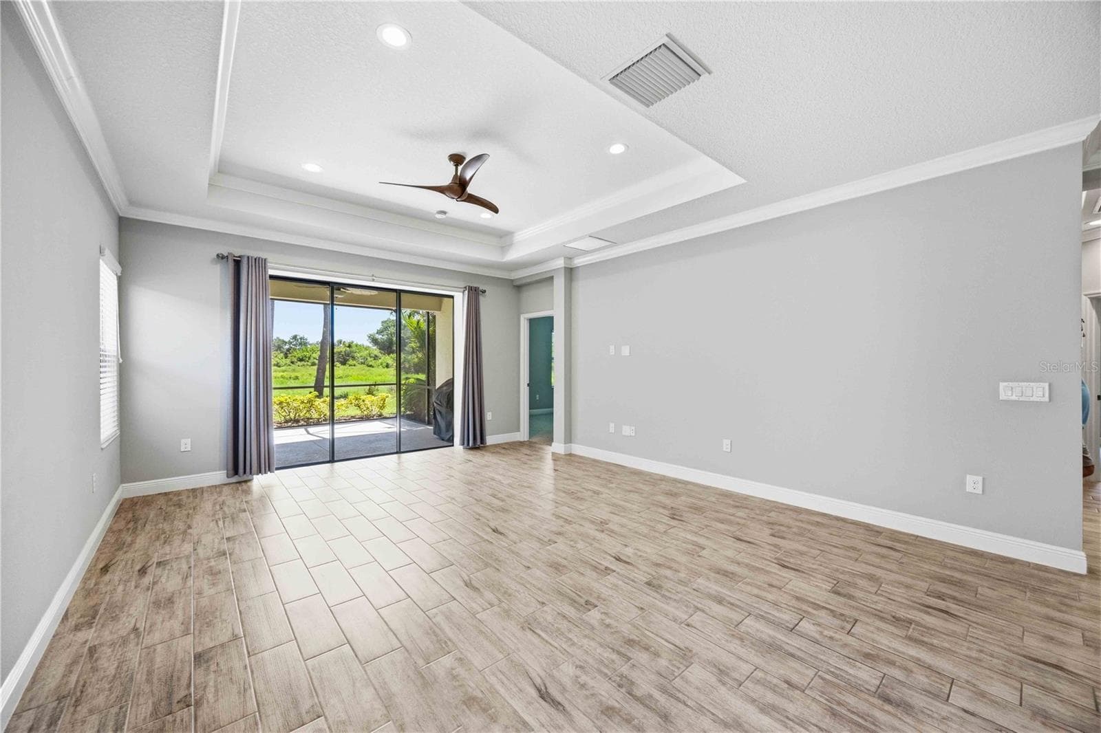 Single Family Residence at 26764 WEISKOPF DR, ENGLEWOOD, photo 16 of 66