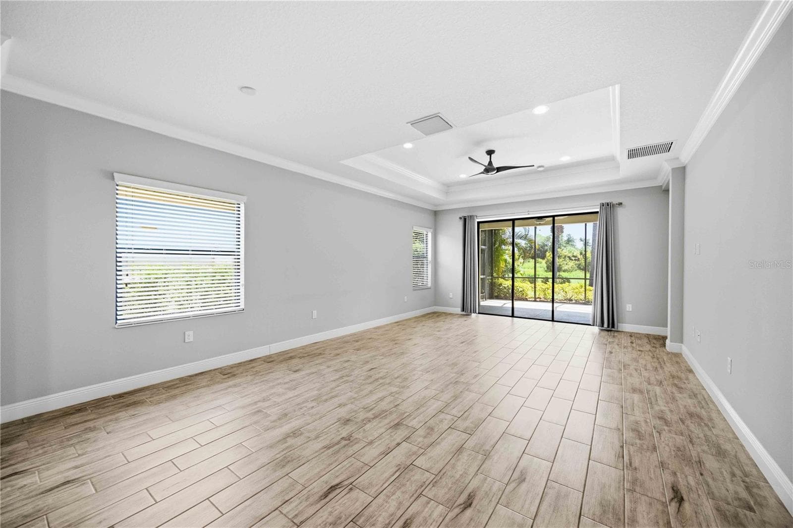 Single Family Residence at 26764 WEISKOPF DR, ENGLEWOOD, photo 17 of 66