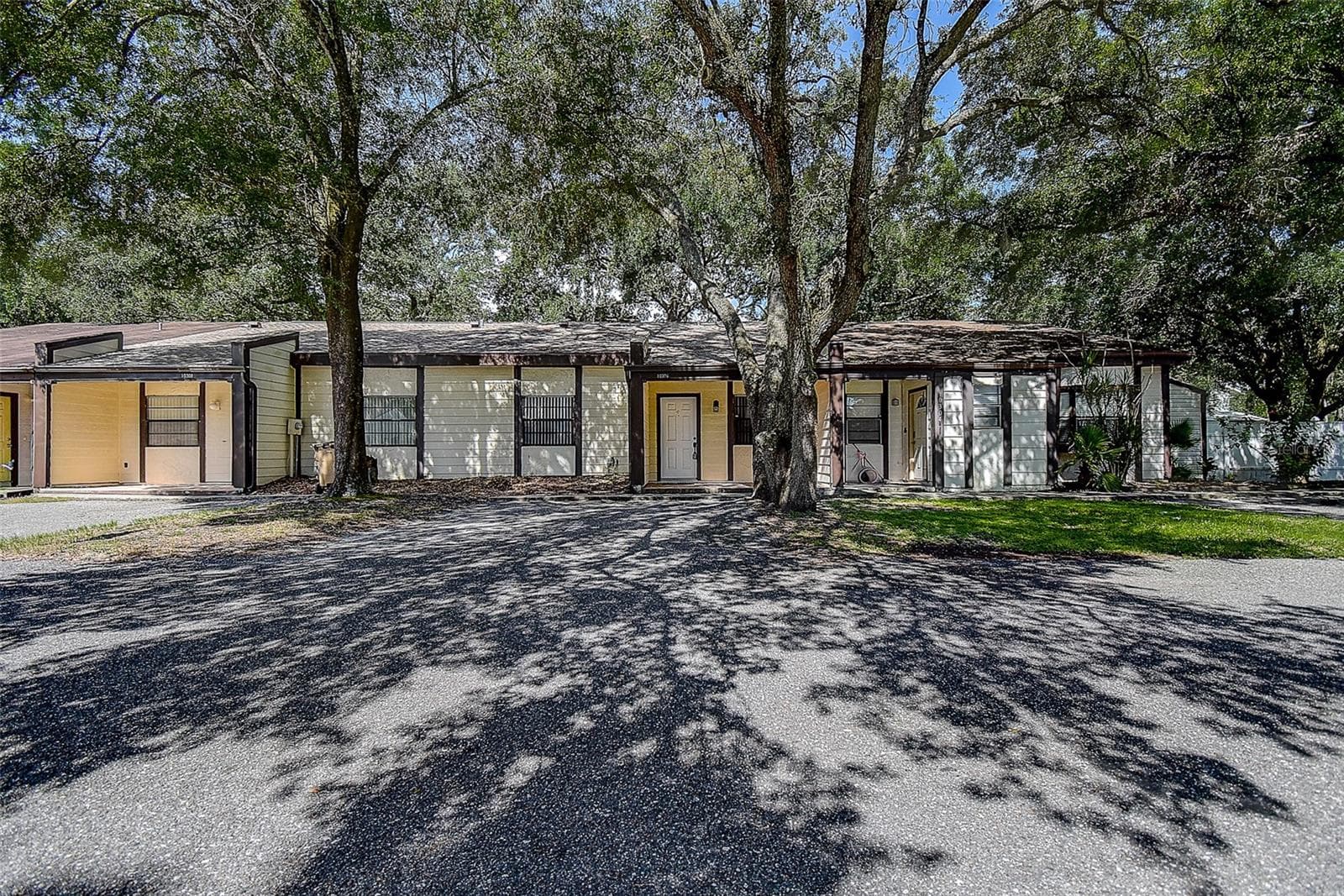 Villa at 10306 COUNCILS WAY, TEMPLE TERRACE, photo 11 of 40