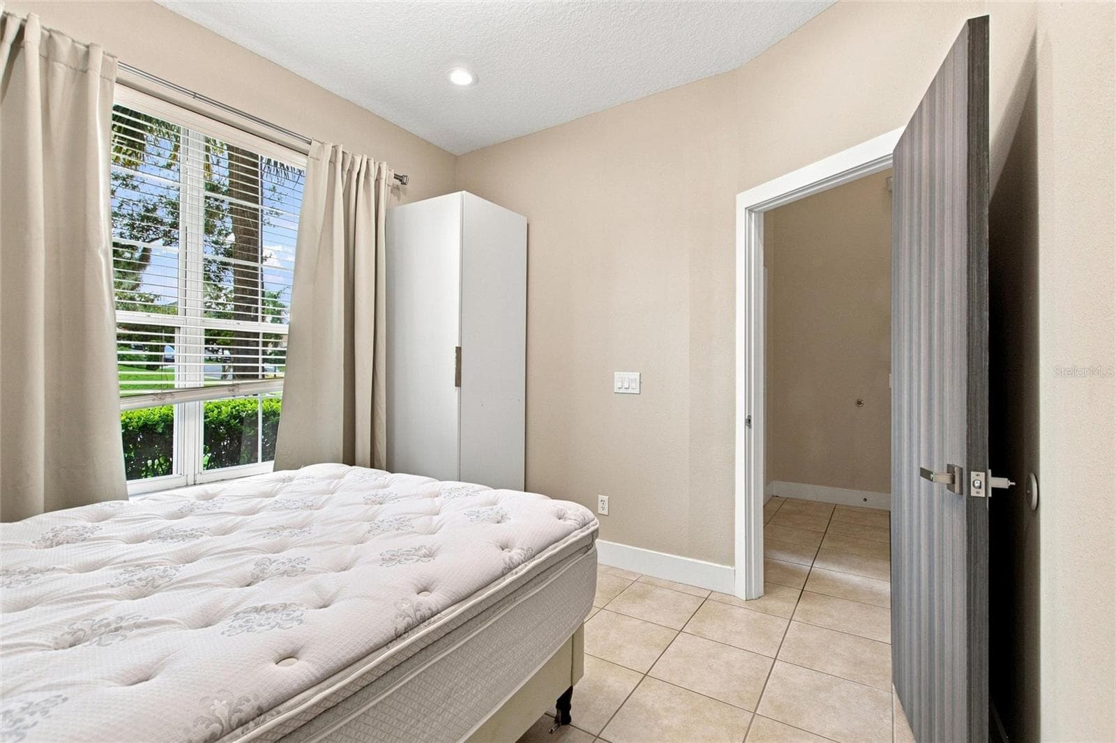 Single Family Residence at 8667 LA ISLA DR, KISSIMMEE, photo 47 of 85