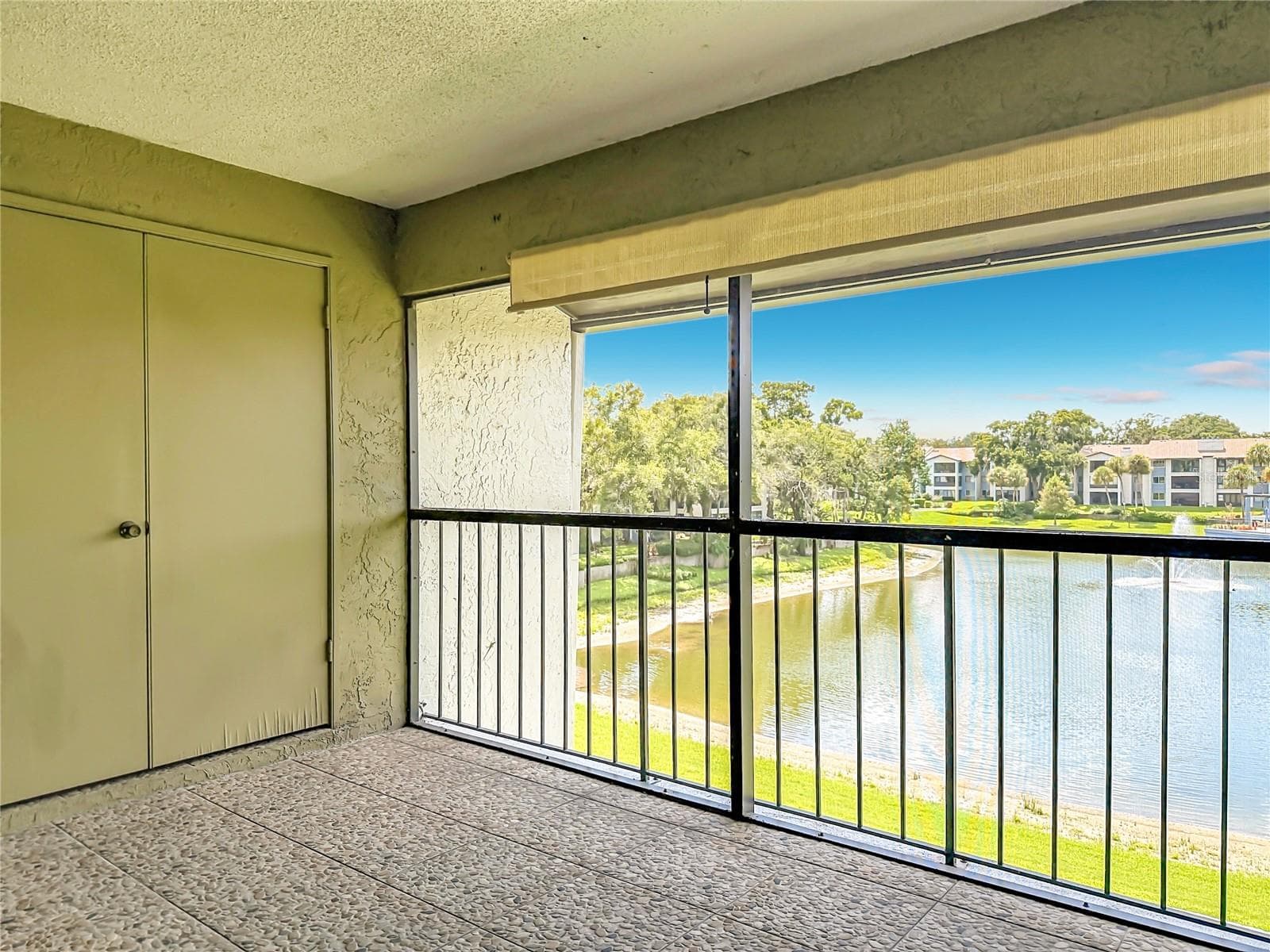Condominium at 15 ESCONDIDO CT #148, ALTAMONTE SPRINGS, photo 2 of 54