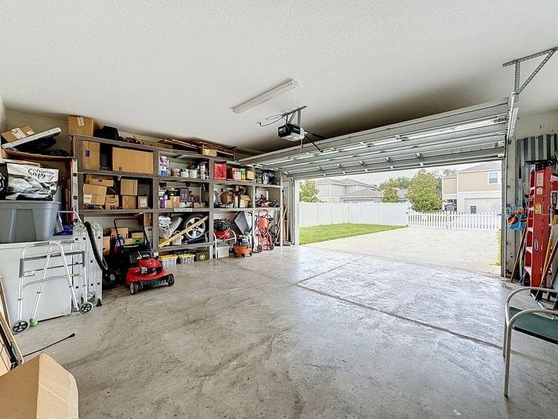 Single Family Residence at 13005 UPWARD PL, RIVERVIEW, photo 13 of 64