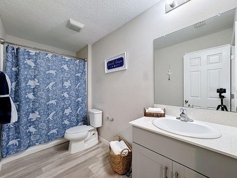 Single Family Residence at 13005 UPWARD PL, RIVERVIEW, photo 17 of 64