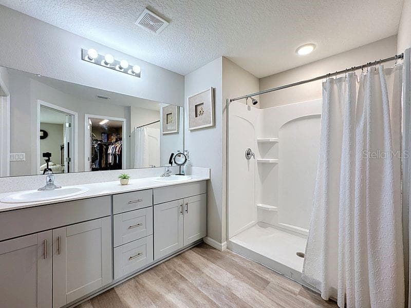Single Family Residence at 13005 UPWARD PL, RIVERVIEW, photo 33 of 64