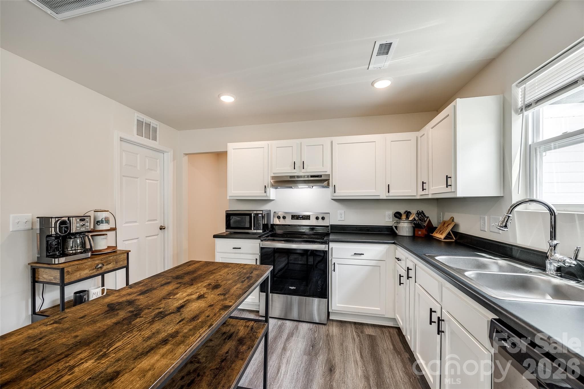 Single Family Residence at Gastonia, photo 6 of 48