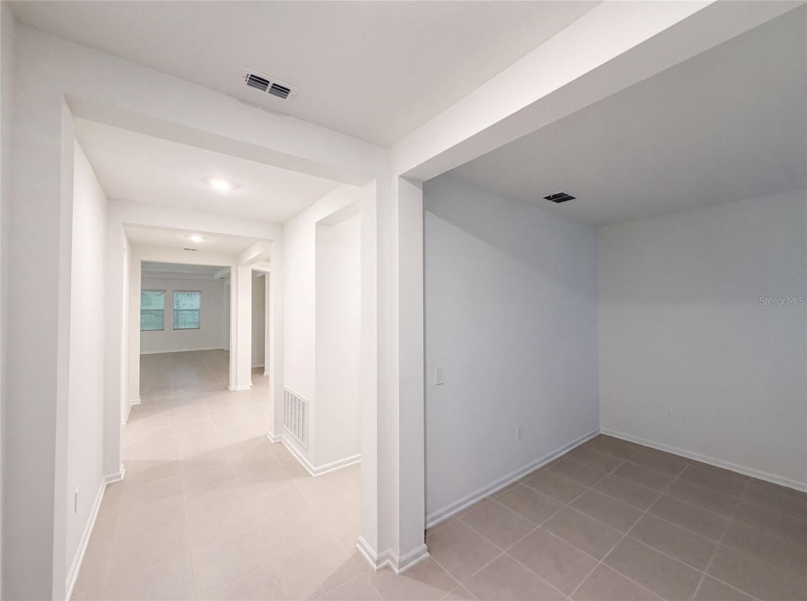 Single Family Residence at 669 TUNDRA LOOP, GROVELAND, photo 20 of 23