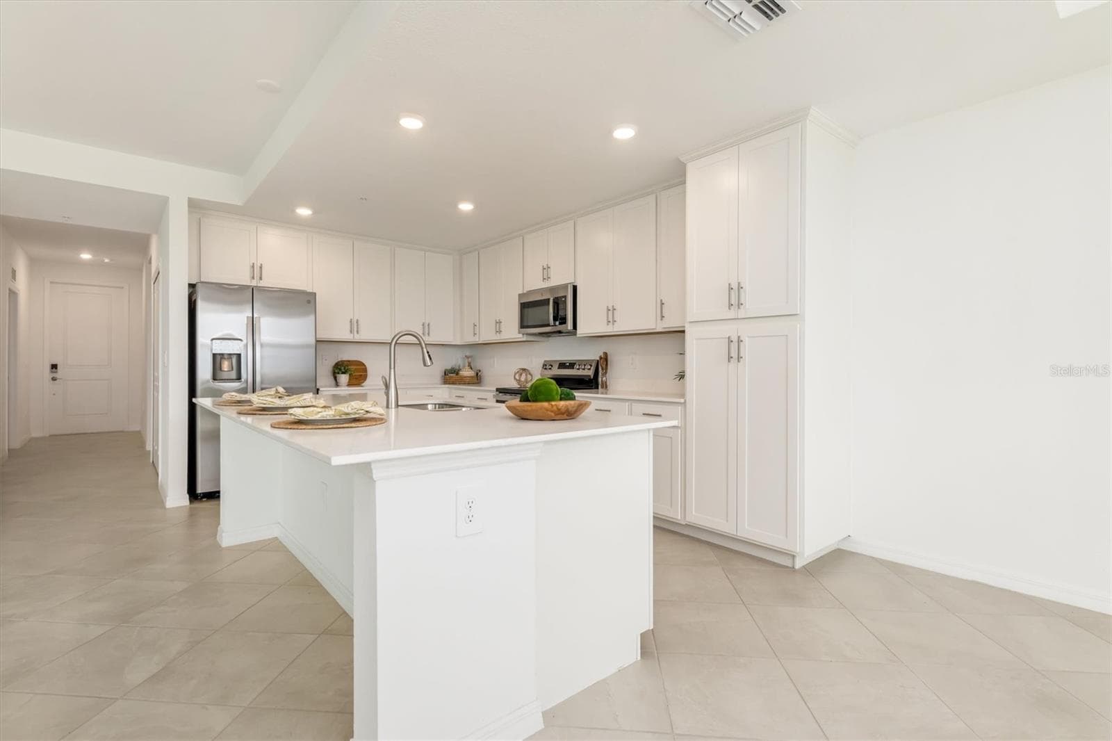 Condominium at 17625 OPAL SAND DR #307, VENICE, photo 9 of 59