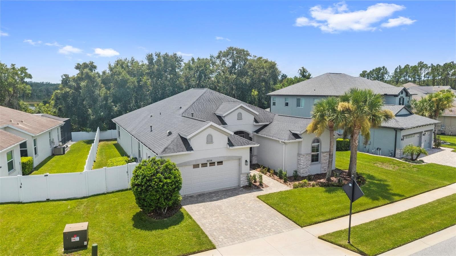 Front Exterior - 19714 LONESOME PINE DR, LAND O LAKES