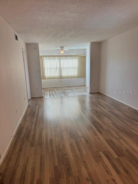 Living Room - 801 83RD AVE N #310, ST PETERSBURG