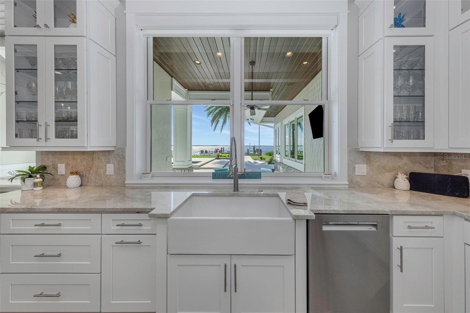 Single Family Residence at 1744 SANTA BARBARA DR, DUNEDIN, photo 18 of 97