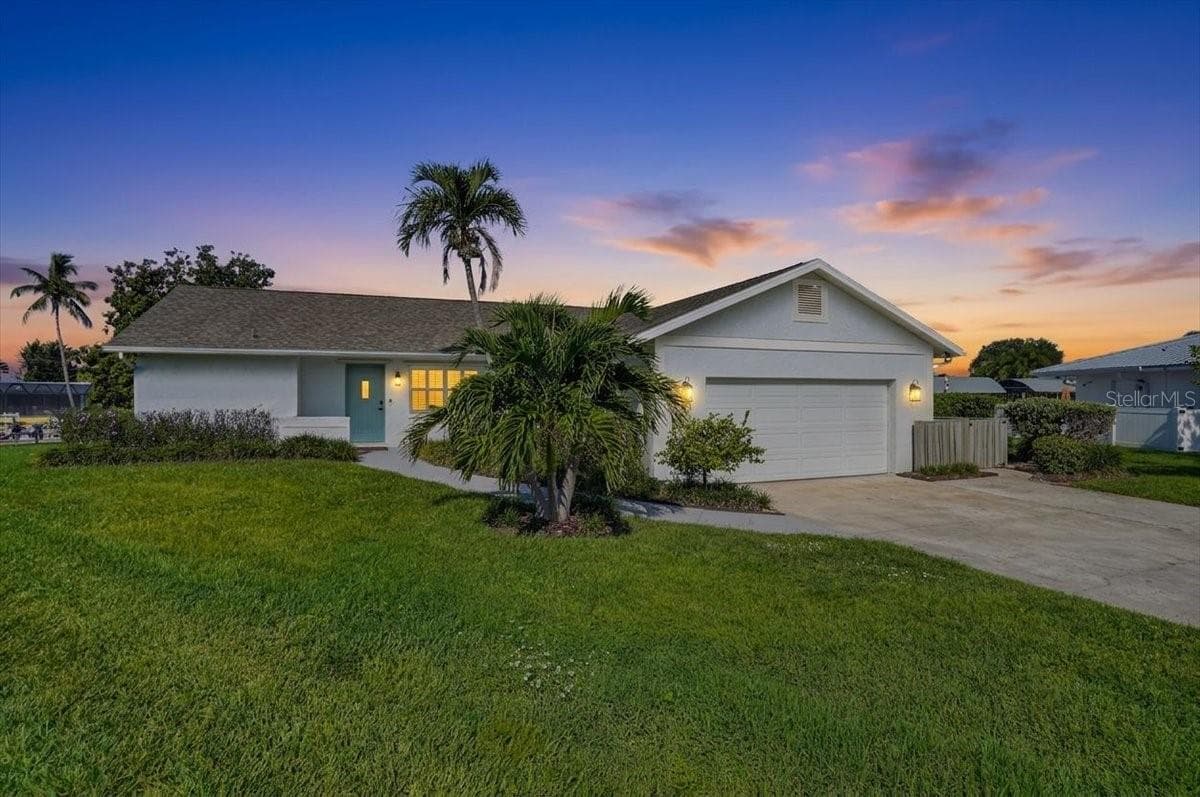 Single Family Residence at 5016 MANGROVE POINT RD, BRADENTON, photo 2 of 47