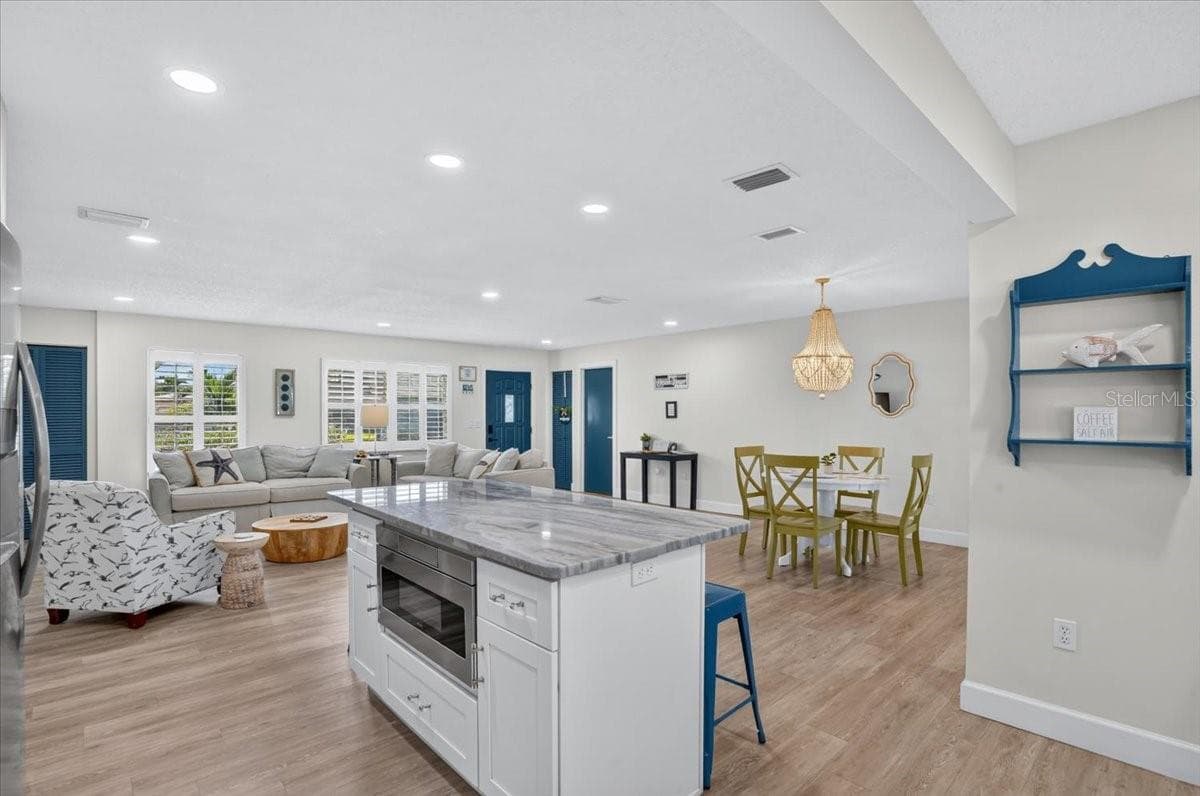 Single Family Residence at 5016 MANGROVE POINT RD, BRADENTON, photo 17 of 47