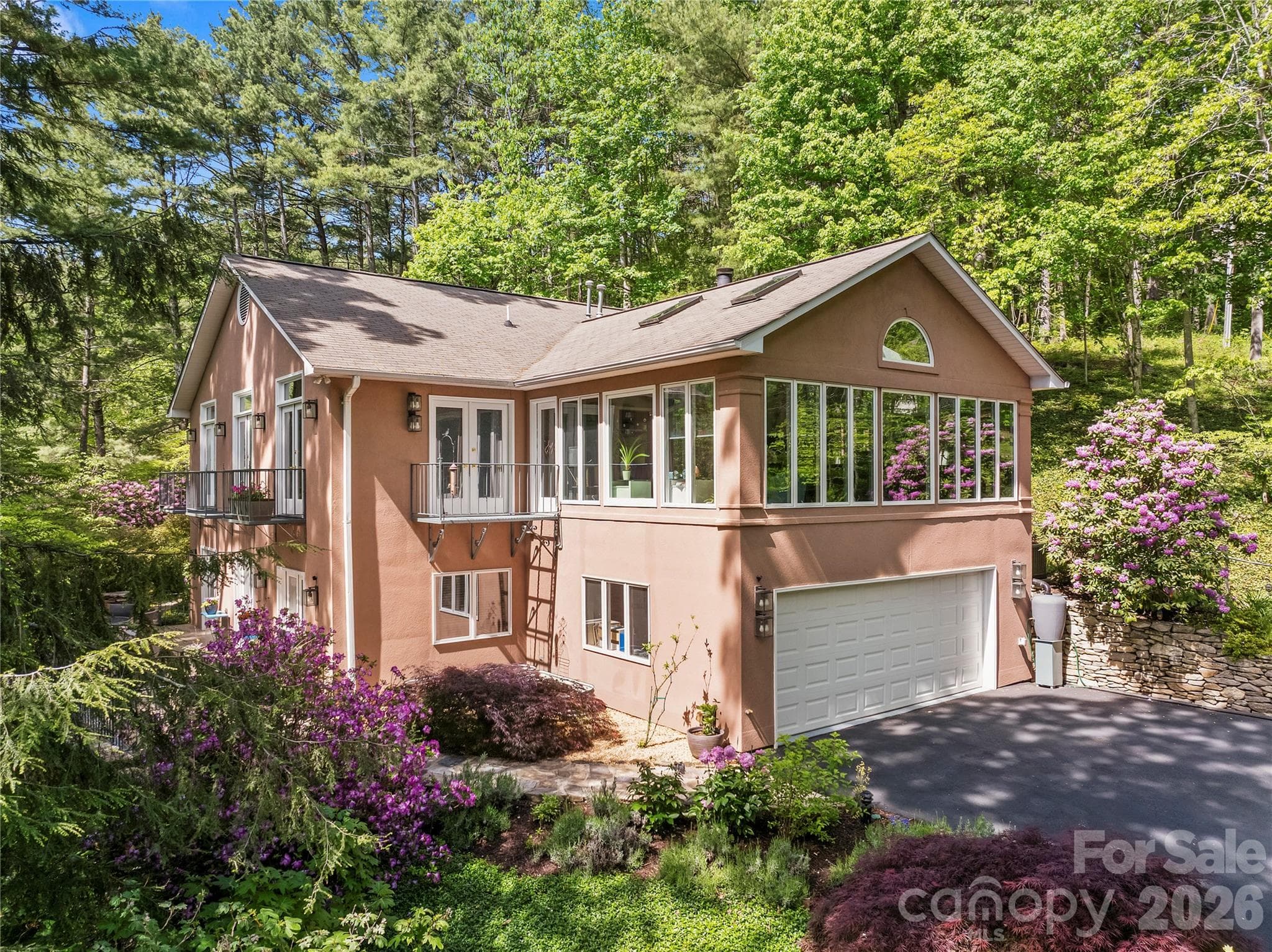 Earthy terra-cotta tones complements the Landscape - Asheville